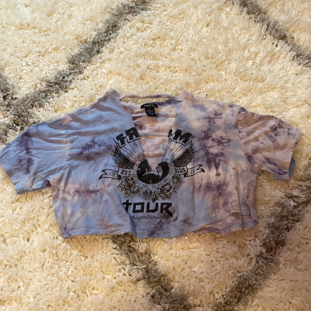 Rue 21 cropped t-shirt